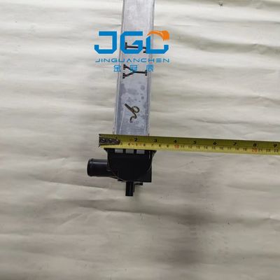 Akcesoria do małych koparek E305 Aluminiowy zbiornik na wodę System chłodzenia wodą