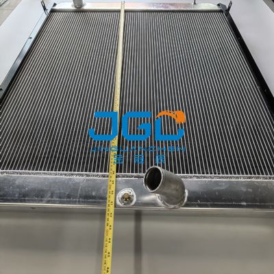 EC210 Chłodnica zbiornika wody Części do koparek Części maszyn inżynieryjnych