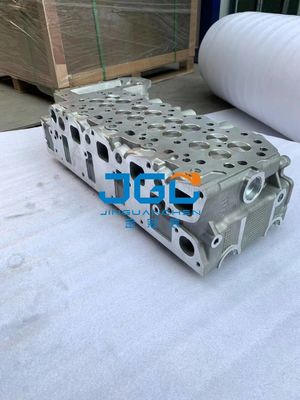 4JJ1 Części silnika koparki Głowa cylindra 8973559708 Części mechaniczne