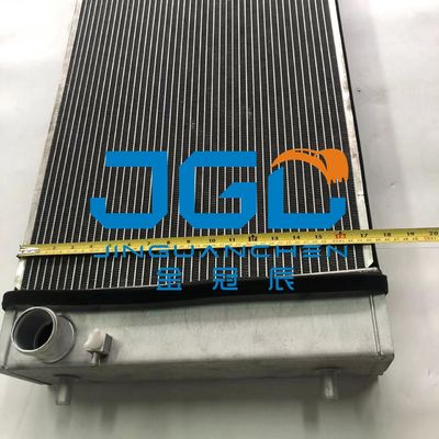 Akcesoria do koparek HD820-5 Zbiornik wodny Radiator Maszyny inżynieryjne Części