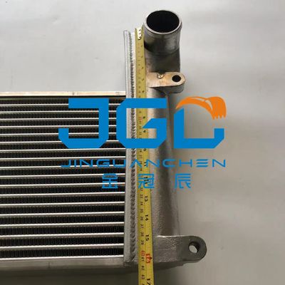 ZX120-6 Intercoolera silników wysokoprężnych 4459212 Akcesoria do koparek Części maszyn inżynierskich