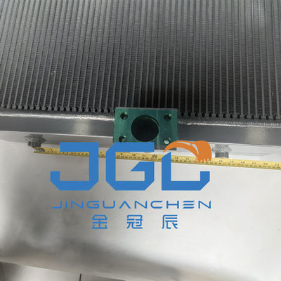 Ekskawator R485 R480LC-9S Zbiornik wody Radiator 11QB-45020 Części maszyn inżynierskich