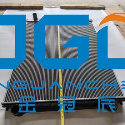 Akcesoria do koparek ZAX350-1 Zbiornik wodny Radiator Komponenty maszyn inżynierskich