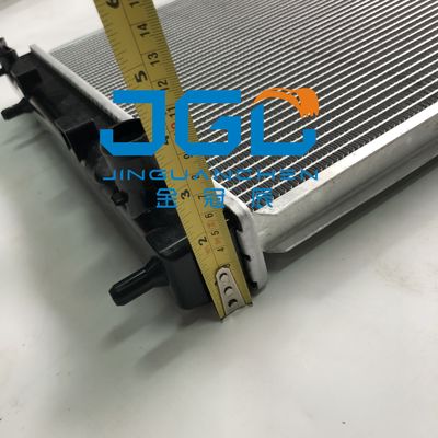 20T-03-81211 Radiator z zbiornikiem wody do koparki PC35R-8 PC30R-8 Radiator