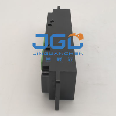 SK-8 SK200-8 Panel klimatyzacyjny koparki YN20M01468P4 51586-17813