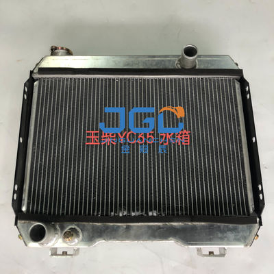 Yuchai YC35 Radiator z zbiornikiem wody do koparki