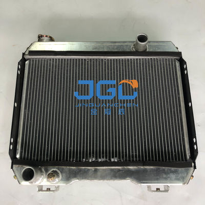 Yuchai YC35 Radiator z zbiornikiem wody do koparki