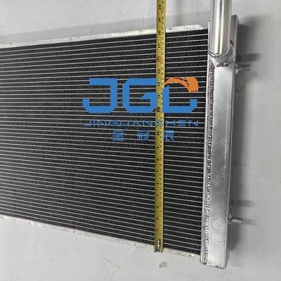 Części zamienne koparki DX80 DH80-7 Części hydrauliczne chłodnicy Zbiornik wody DH80-7 Radiator koparki 440211-00175