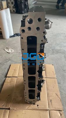 Części silników kopalni Diesel 4HK1 6hk1 Głowa cylindra Assy 4HK1 Zestaw głowy cylindra 8980083636