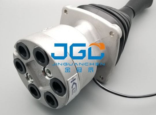 Części wykopalni DH200 DH220 DH300-35 Hydraulic Pilot Valve Joystick Lever 420-00237 2420-9516 420-00238 2420-9517