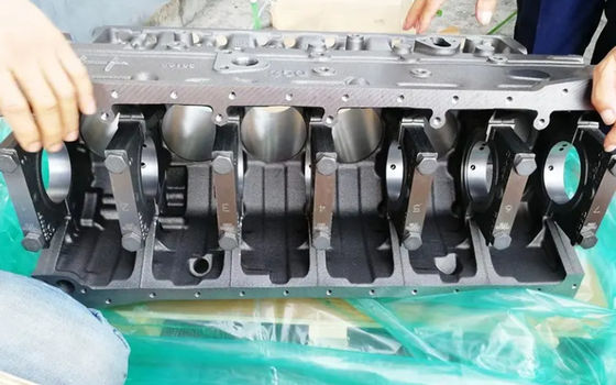 PC200-7 Ekskawator 6D102 Silnik Cylinder Block 6731-21-1170