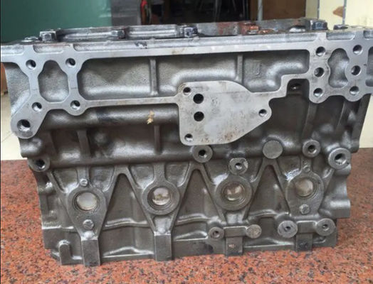 4TNE84 Blok cylindrowy 4TNE84 Części silników wysokoprężnych 5270334 1211121