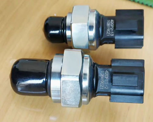 Czujnik wysokiego i niskiego ciśnienia SH210-5/240-5/360-5/460-5 dla koparek 2334435
