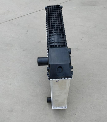 Radiator wodny dla grabiarki JCB30915200 Radiator wysokiej jakości