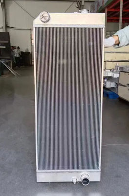 Zbiornik wody do koparki E324D E324DFM E324DL E325D E325DFM E325DL E326DL E329D E329DL Radiator 353-5549 3535549 Do koparki CAT