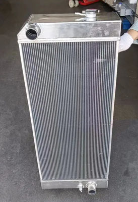 Zbiornik wody do koparki E324D E324DFM E324DL E325D E325DFM E325DL E326DL E329D E329DL Radiator 353-5549 3535549 Do koparki CAT