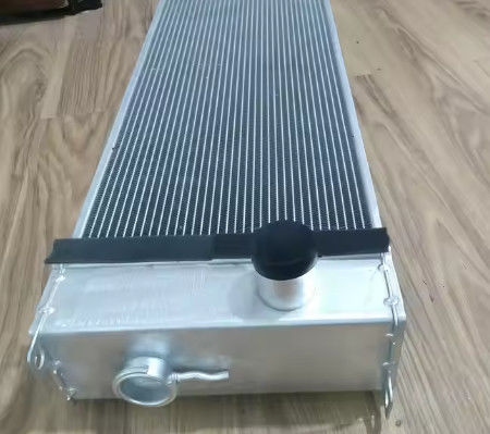 E312D2 Radiator 310 Square Tank Engineering Aplikacje dla koparek