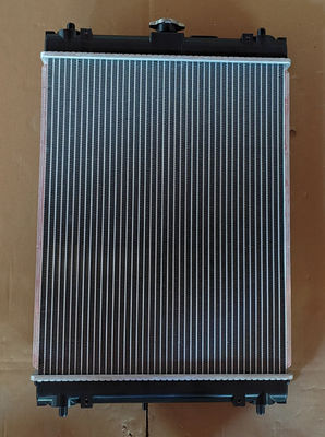 Jakość fabryczna ZAX27U ZAX35U Grzejnik Radiator Materiał aluminium