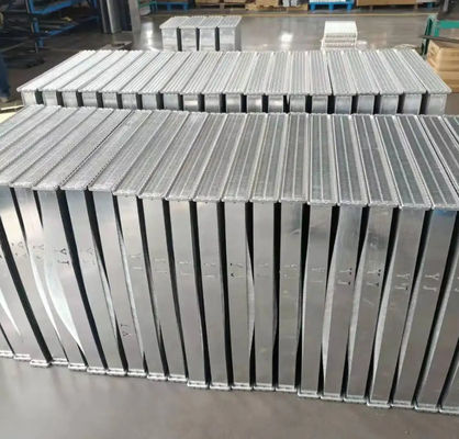 Hitachi 200-3 120-3 240-3 Radiator do koparki Materiał aluminiowy Dobra jakość