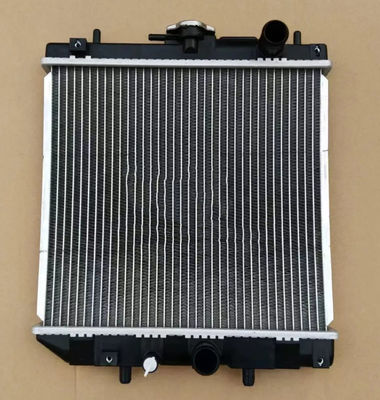 Gorąca sprzedaż K7561-85210 RTV900 Grzejnik Radiator Materiał aluminiowy