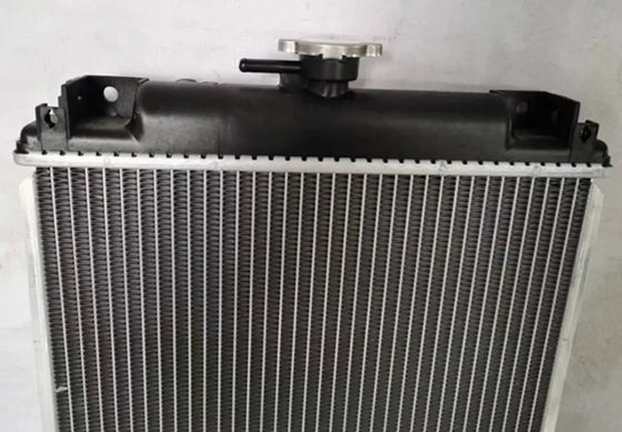 Chłodnik z zbiornikiem wody Assy RA221-42300 Do koparki Kubota U15 U17 U15-3 U17-3