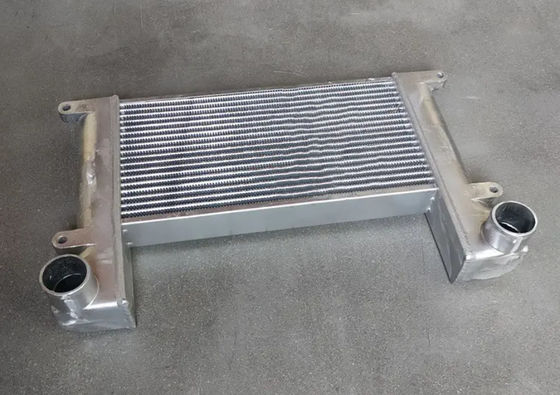 ZAX120-6 ZAX120 ZAX110 ZAX130 ZAX135 Grzejnik naładowania chłodnicy powietrza Intercooler