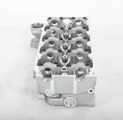 Nowy zestaw głowicy cylindra 4JJ1 z zaworami ISUZU Excavator Construction Machinery Parts