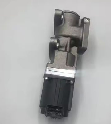 8-98238249-0 Części koparki 4HK1 6HK1 Silnik Koparka Pompa wodna EGR Zawór 8982382490